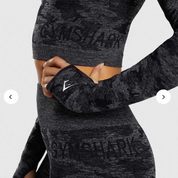✨NWT GYMSHARK Camo Seamless Long Sleeve Crop Top✨ - Picture 3 of 6